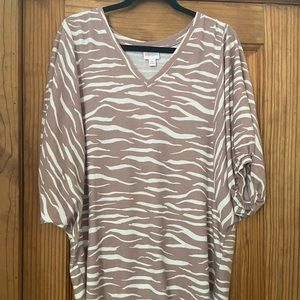 ⭐️LULAROE RENEE⭐️